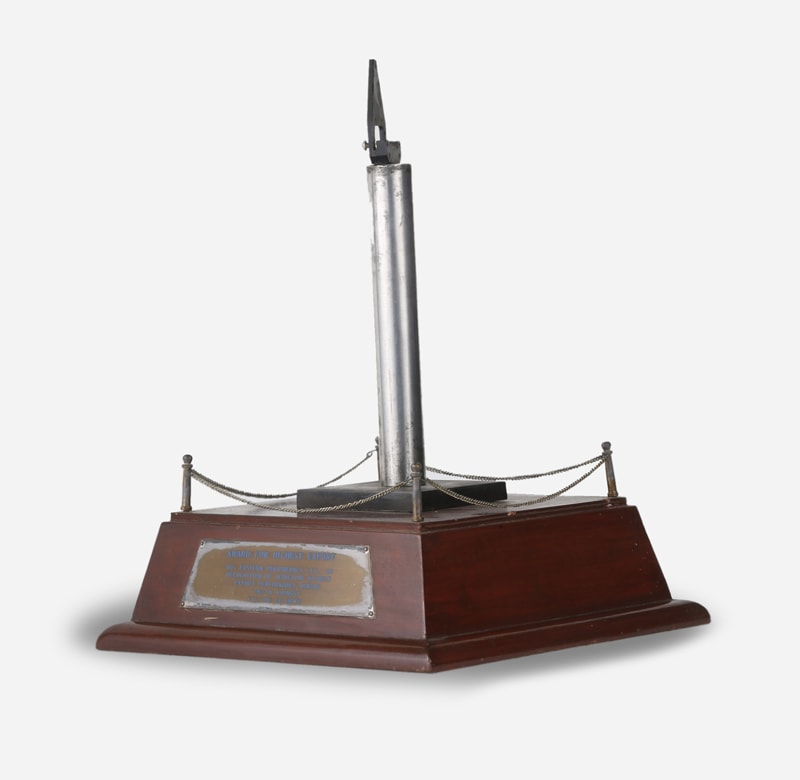 1989 90 ESC AWARD FOR HIGHEST EXPORT Eastern Peripherals Tandon Group GB
