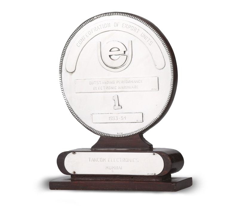 1993 94 Confederation of Export Units OUTSTANDING PERFORMANCE ELECTRONIC HARDWARE Tancom Electronics Mumbai Tandon Group GB